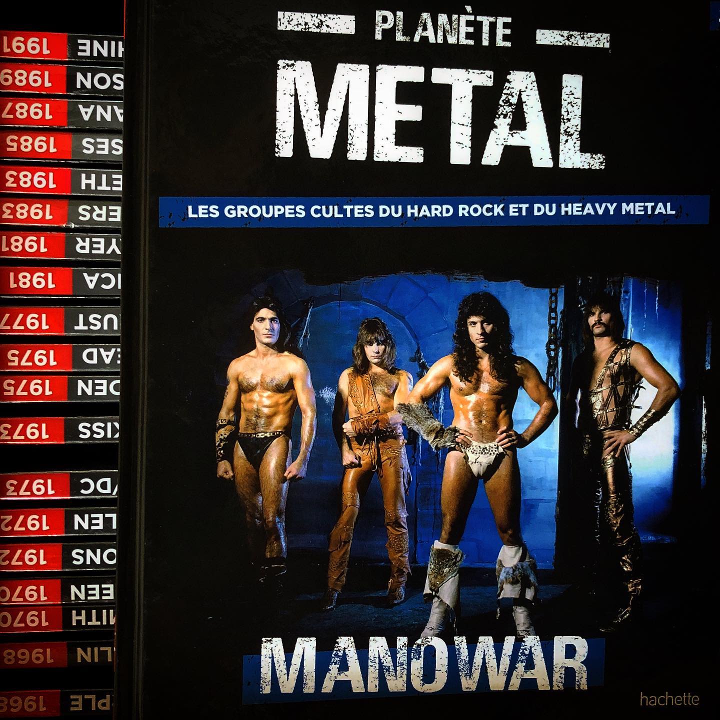 Super fier d'avoir bossé sur cet ouvrage avec mon vieux pote Sébastien Besteiro des #FrenchMetalWarriors. Il a tout écrit, j'ai supervisé de loin. Ça fait trente ans que j'écoute du #ManOwaR. Je suis toujours aussi fan.

#HailAndKill!

#HachetteCollections #PlanèteMetal #HeavyMetal #TrueMetalPeople #KingsOfMetal

Other bands play, #ManowarKills!